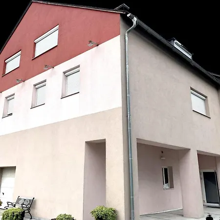 Πανδοχείο Gaestehaus Leimer Braeu *